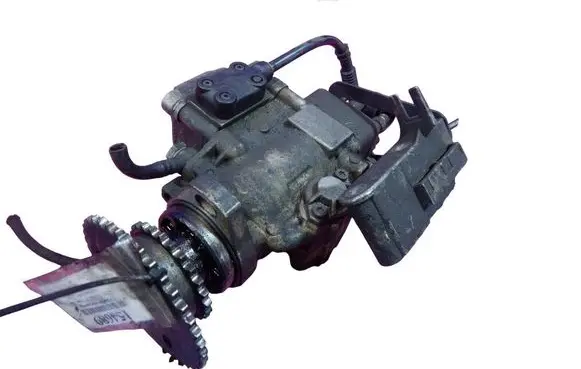 Opel Omega B1 Fuel injection high pressure pump 