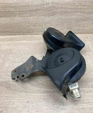 Audi A3 S3 8L Horn signal 0092018 CH2139 WithPlug