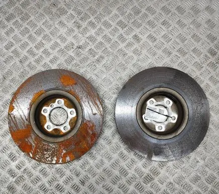 BMW X2 U10 Front brake disc 8841936