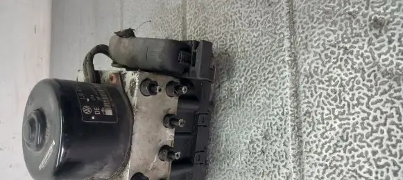 Volkswagen Golf IV ABS Pump