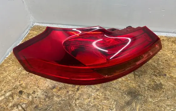 Opel Insignia A Rear/tail lights 154421967L