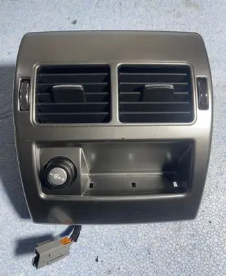 Jaguar XF X250 Rear air vent grill AX2367846A E129635001