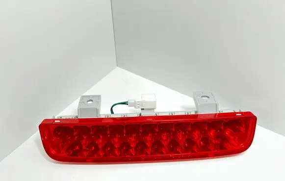 KIA Soul Third/center stoplight 927012K0