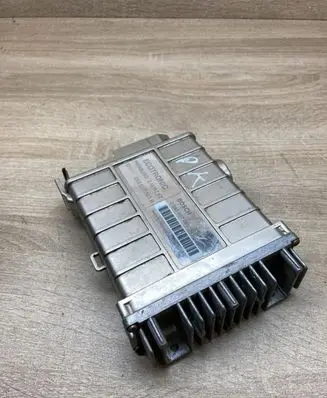 Audi 80 90 S2 B4 Engine control unit/module ECU 893907383B 0285007061