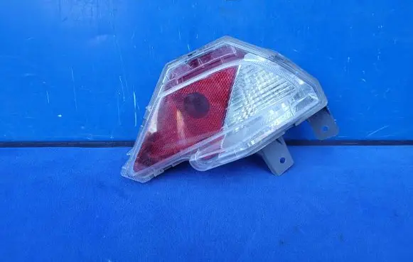 Toyota RAV 4 (XA40) Rear fog light 8148042060 4277