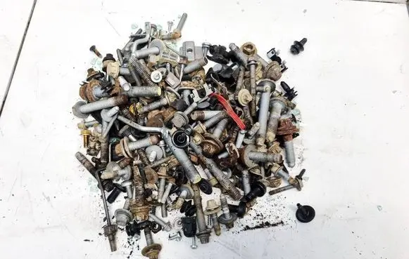 BMW i3 Nuts/bolts 