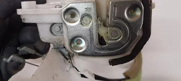 Mazda 6 Front door lock