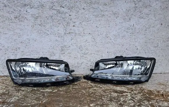 Skoda Fabia Mk3 (NJ) Headlight/headlamp 6V1941015D LE17A6401 030111520100