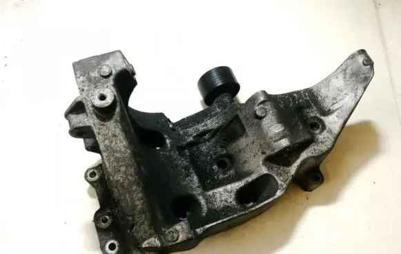 BMW 5 E60 E61 Engine mounting bracket 1116780263902 13992010