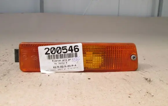 Volkswagen Jetta II Front indicator light