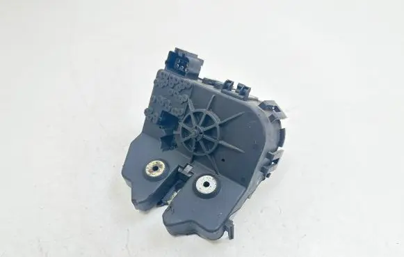 Ford Focus Tailgate/trunk/boot lock/catch/latch XS4143102