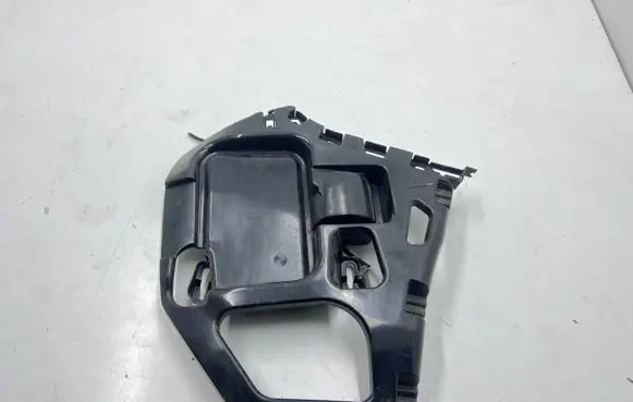 BMW 2 F22 F23 Rear bumper mounting bracket 7285534