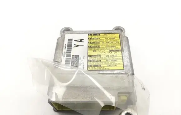 Toyota Prius (XW30) Airbag control unit/module 8917047100