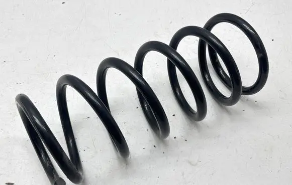 Toyota Highlander XU50 Rear coil spring 