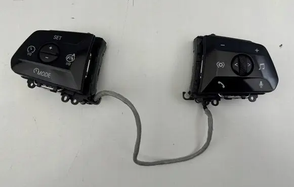 BMW M5 F90 Steering wheel buttons/switches 5A29067