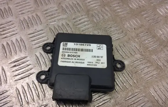 Opel Mokka X Parking PDC control unit/module 13186725 0263004167