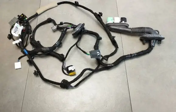 Volkswagen Amarok II Front door wiring loom/harness boot 1433392600 N1XT14631 20220324