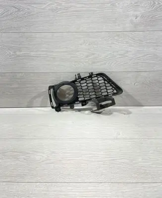BMW 3 F30 F35 F31 Front bumper lower grill 8062632