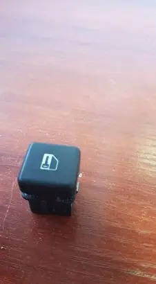 BMW 5 E39 Central locking switch button 8360828
