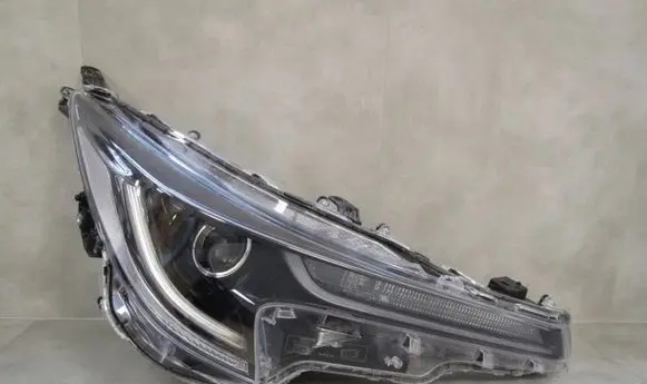 Toyota Corolla E210 E21 Headlight/headlamp 81110-02S70