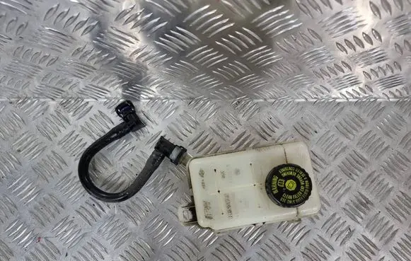 Opel Vivaro Brake fluid reservoir 93866108 460910738R