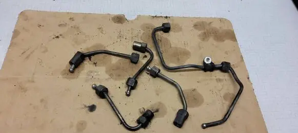 Audi A4 S4 B6 8E 8H Fuel injector supply line/pipe 