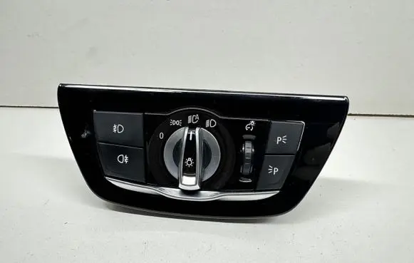 BMW 5 G30 G31 Light switch 9493734 18347910 3054967930108