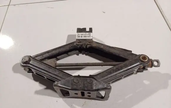 Subaru B9 Tribeca Lift Jack 