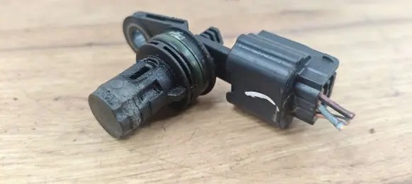 Dacia Lodgy Camshaft position sensor 337130472B