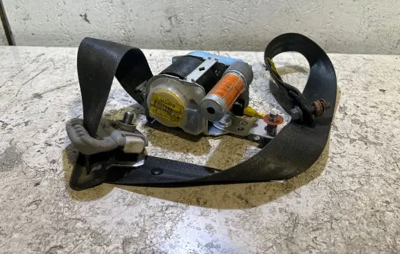Hyundai Getz Front seatbelt 888801C901WK F35R