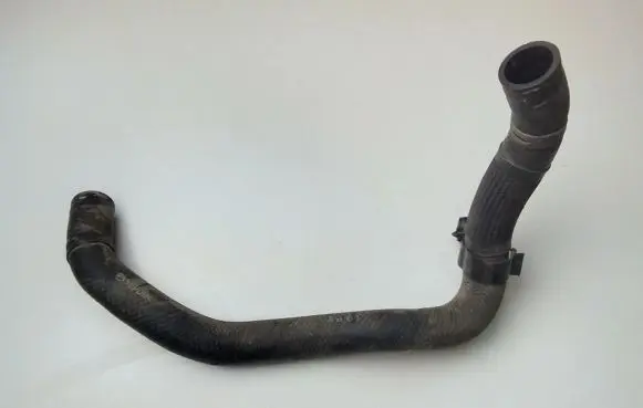 Brake vacuum hose/pipe