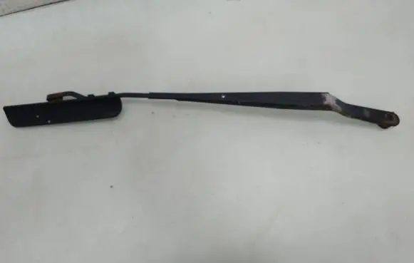 KIA Joice Front wiper blade arm