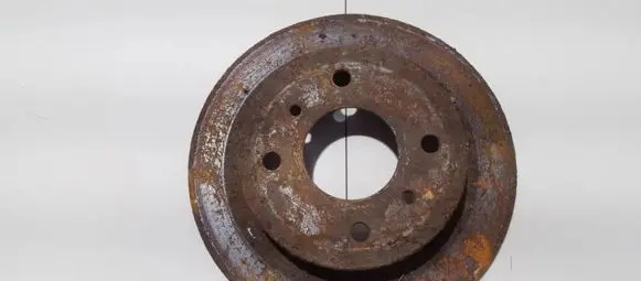 Nissan Almera N16 Rear brake disc neventiliuojamas