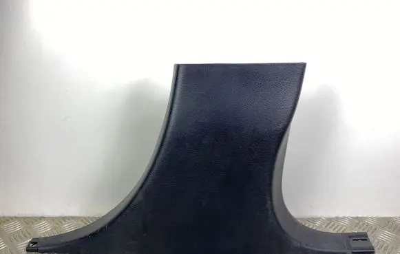 Dodge Durango (B) pillar trim (bottom) 100984020BLR