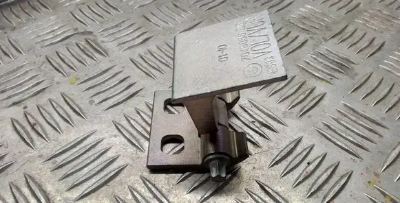 Front door upper hinge