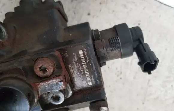 Chevrolet Cruze Oil pump 