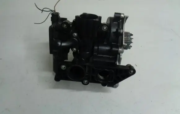 Audi TT TTS RS Mk3 8S Thermostat 06L121012A 06L121111L
