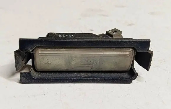 Hyundai i30 Number plate light 925011H5