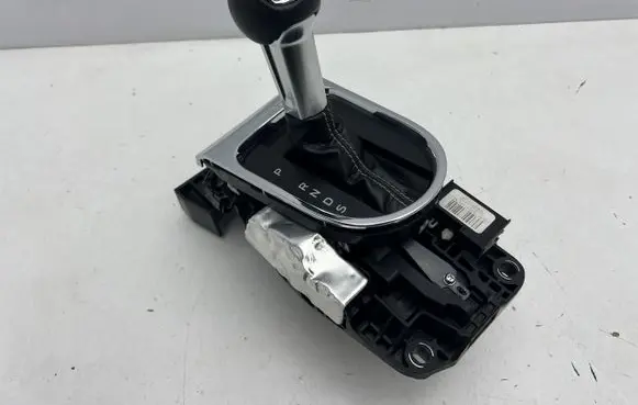 Ford Mustang VI Gear lever shifter trim leather/knob GR3P7K004GB