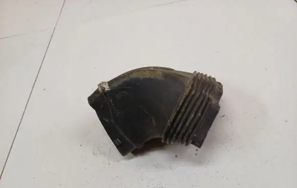 Air intake hose/pipe