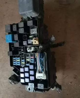 Mazda 3 II Fuse module