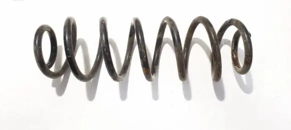 Volkswagen Golf V Rear coil spring