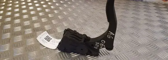 Audi A6 S6 C6 4F Accelerator throttle pedal 4F1723523B
