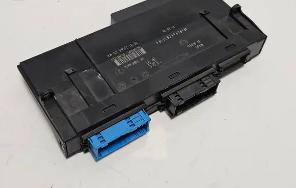 BMW 1 E82 E88 Comfort/convenience module 9247476 5610007155 10681810