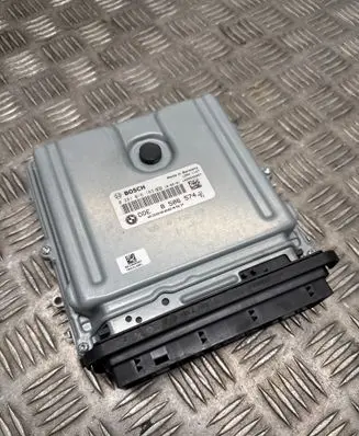 BMW X5 E70 Engine control unit/module 8506574 1039S39057 030006457