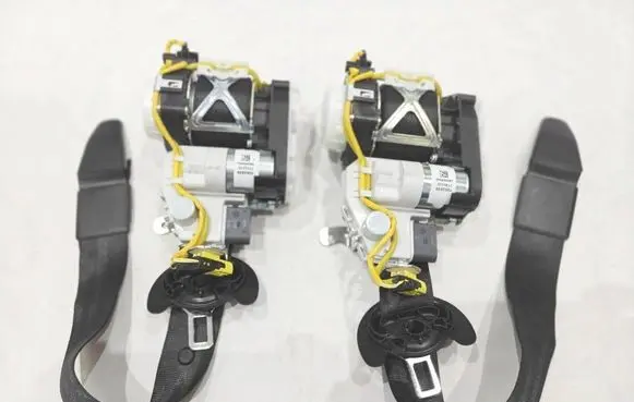 Audi A6 C7 Set of seat belts 4G8857706P 4G8857705H 34078383