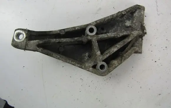 Audi 80 90 S2 B4 Generator/alternator bracket 053145515