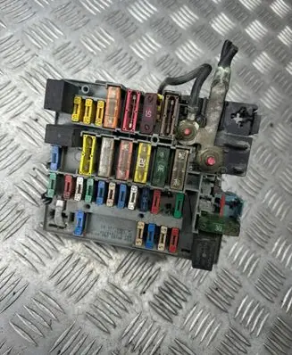 Peugeot 607 Fuse box set 9628024480 311559