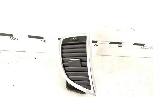 Audi Q7 4L Dashboard side air vent grill/cover trim 4L0820901