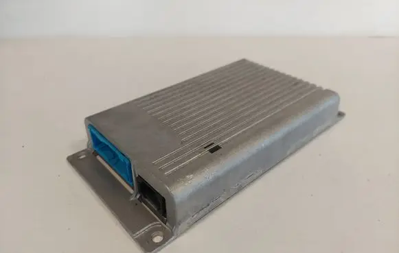 BMW 7 F01 F02 F03 F04 Bluetooth control unit module 68296346